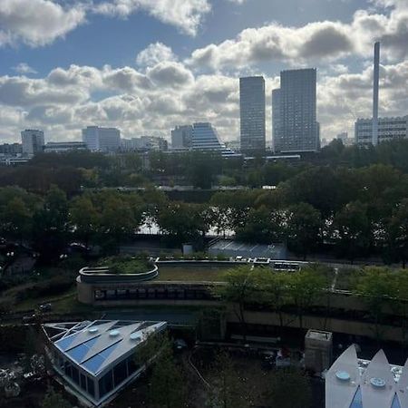 Tour Eiffel Terrasse Vue Seine Lägenhet Paris Exteriör bild