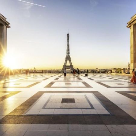 Tour Eiffel Terrasse Vue Seine Lägenhet Paris Exteriör bild